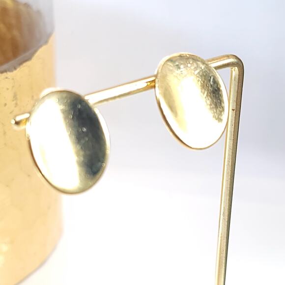 Vintage Gold Tone Clip-On Earrings, Minimalist Oval Design, Elegant Statement - Picture 1 of 10